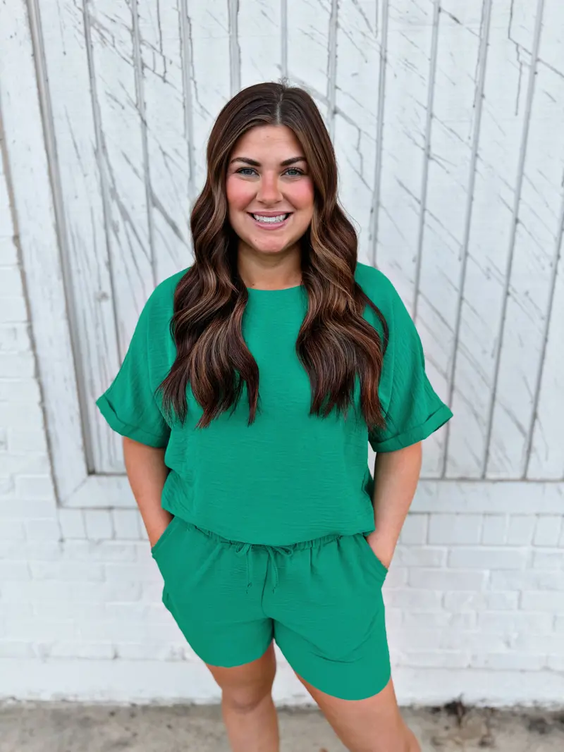 Airflow Lightweight Two-Piece Set – Kelly Green Top & Short