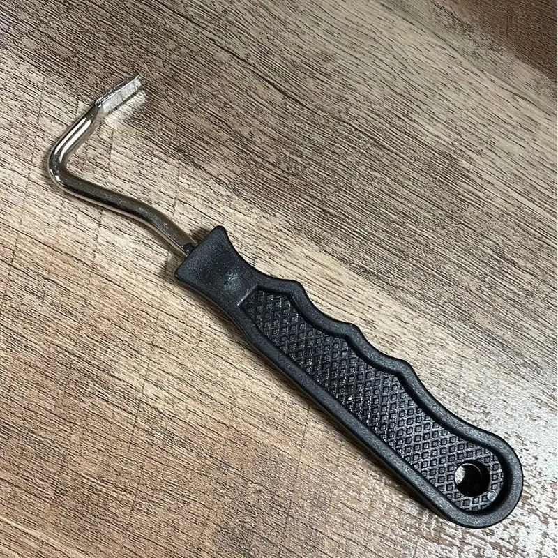 Durable Hoof Cleaner with Ergonomic Plastic Handle