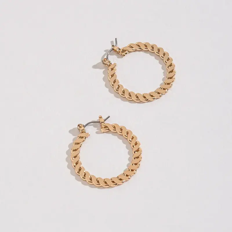 Flat Chain Hoop Earrings Linear Metallic Design