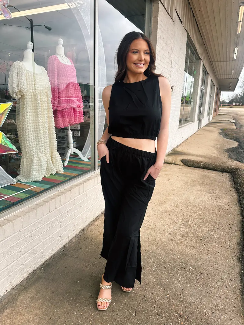 Matching Two-Piece Sleeveless Outfit Set