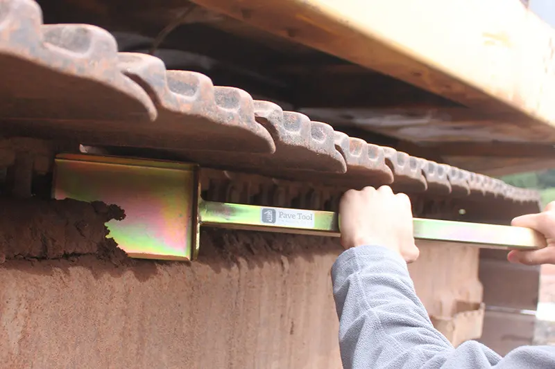 Quick-E-Track Drain Cleaning Tool
