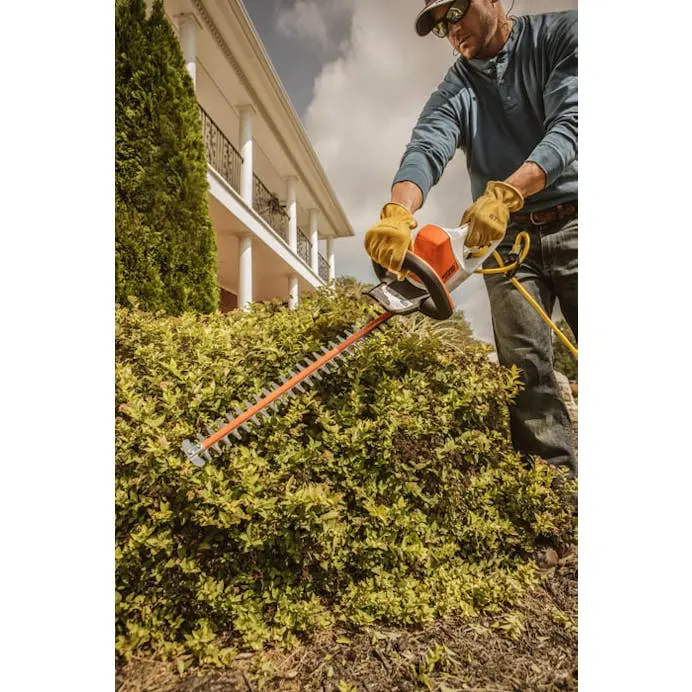 STIHL HSE 52 Electric Hedge Trimmer – 20-Inch Double-Sided Blade, Corded