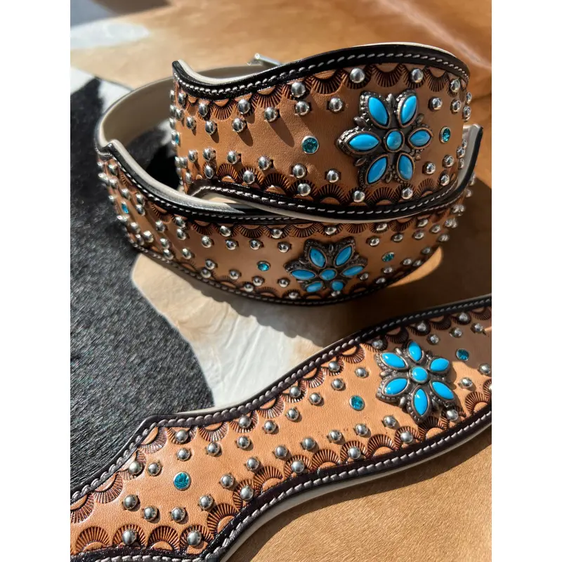 Turquoise Concho Scalloped Dog Collar – Authentic Tooled Leather